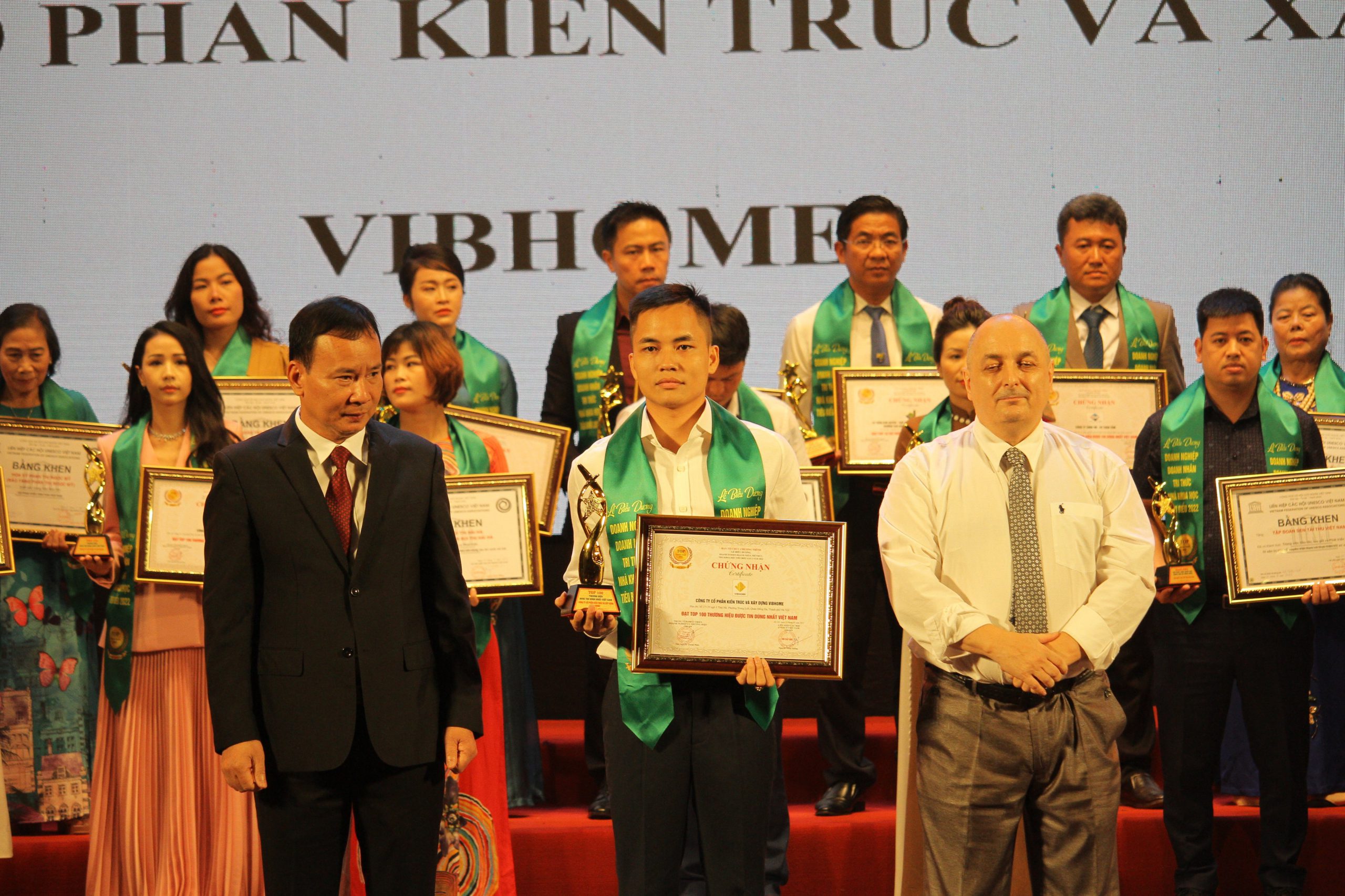 VIBHOME nhận giải thưởng